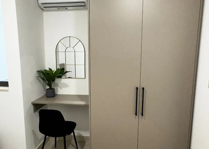 New Stylish 2 Bedroom In Msida Lägenhet